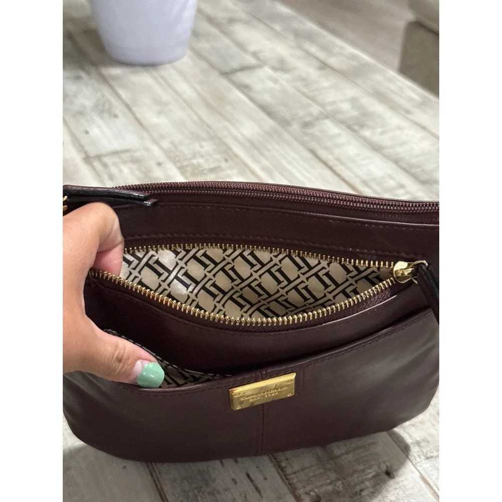 Tignanello Burgundy Leather Crossbody Organizer Bag Gold Hardware Small